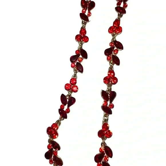 Absolutely GORGEOUS!!Elegant Red Gemstone Earrings - Polished Gold-Tone Setting” - Picture 5 of 14